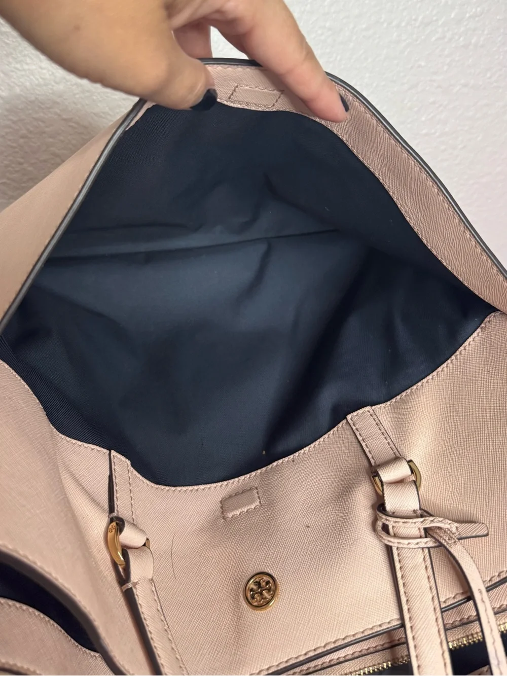 TORY BURCH 🤍 Pale Blush Pink Leather Large Shoulder Tote, Navy, Gold - 10x15”